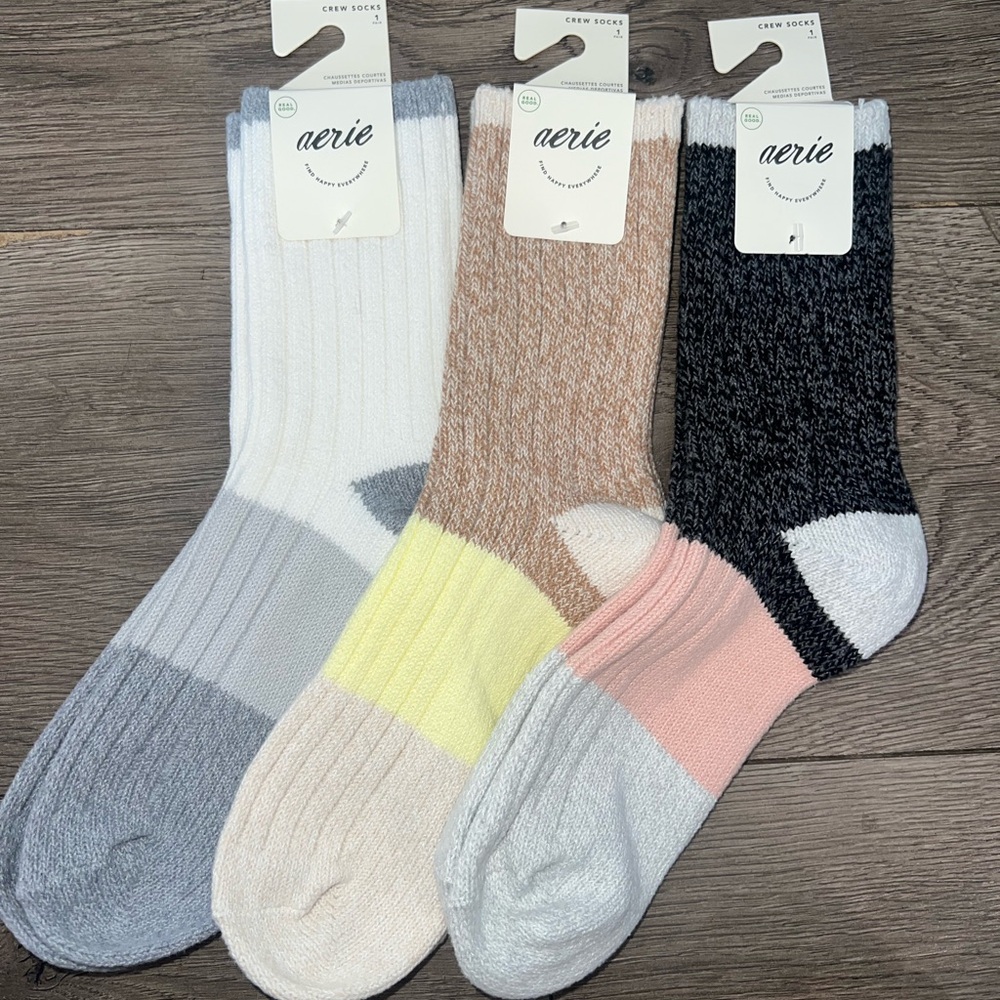 Aerie Colorblock Women’s Crew Socks 3 Pairs 🧦 OS BNWT